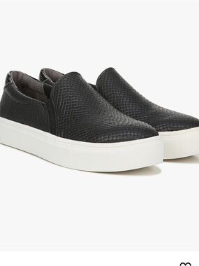 Dr. Scholl's Nova Slip-On Sneakers 8 Wide